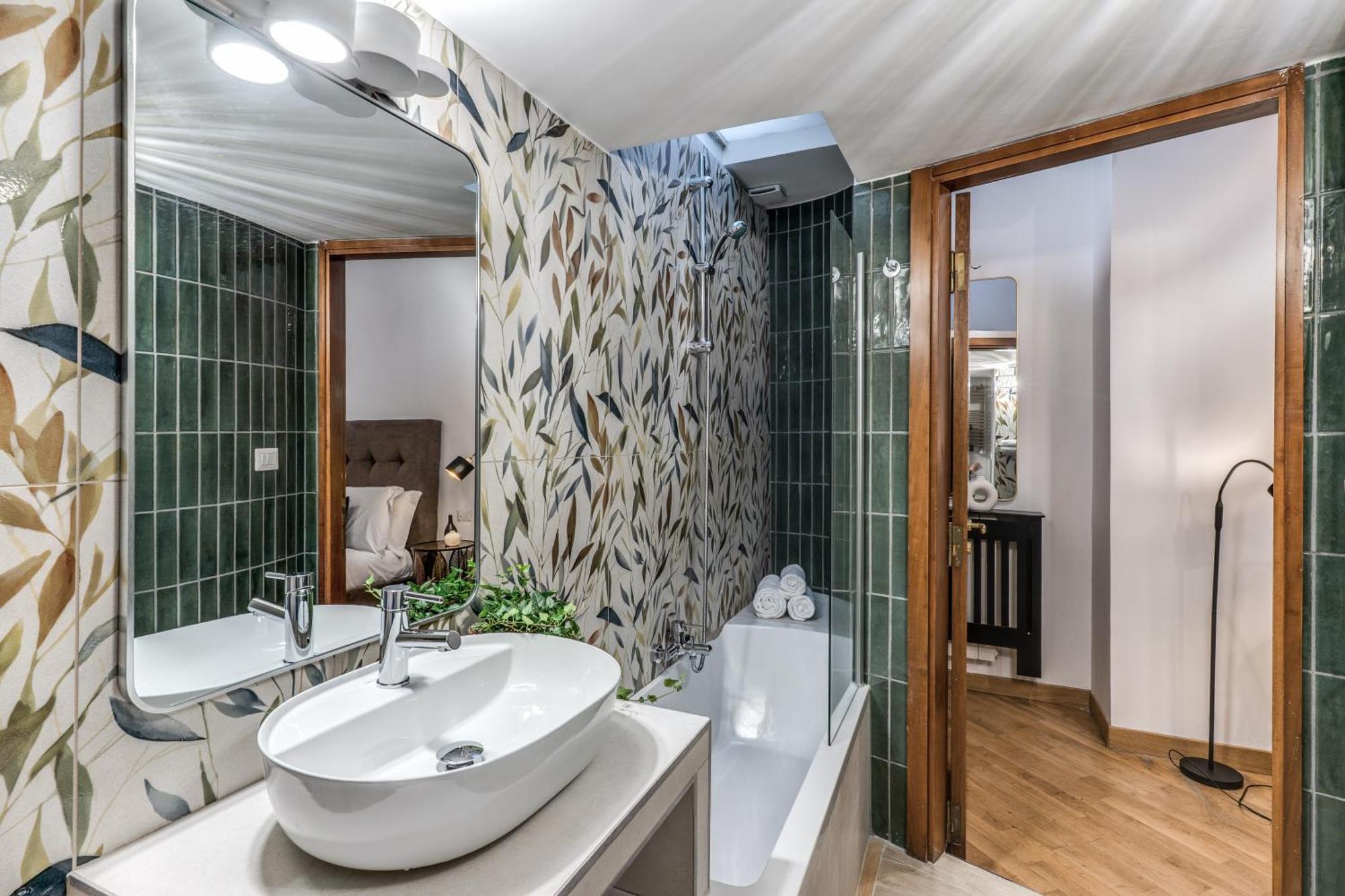 Colosseo Glam Miracle Apartment